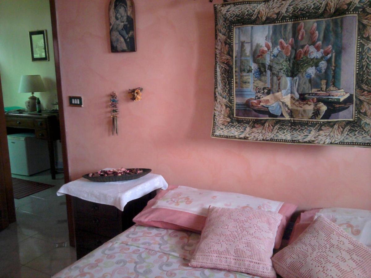 Bed and Breakfast La Casa Di Mariu Фурнари Экстерьер фото