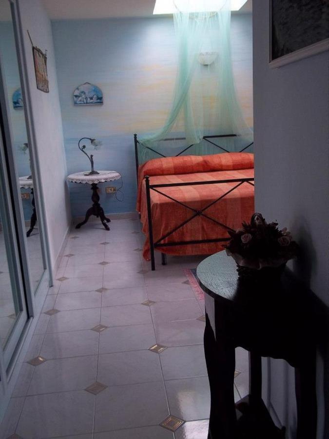 Bed and Breakfast La Casa Di Mariu Фурнари Экстерьер фото